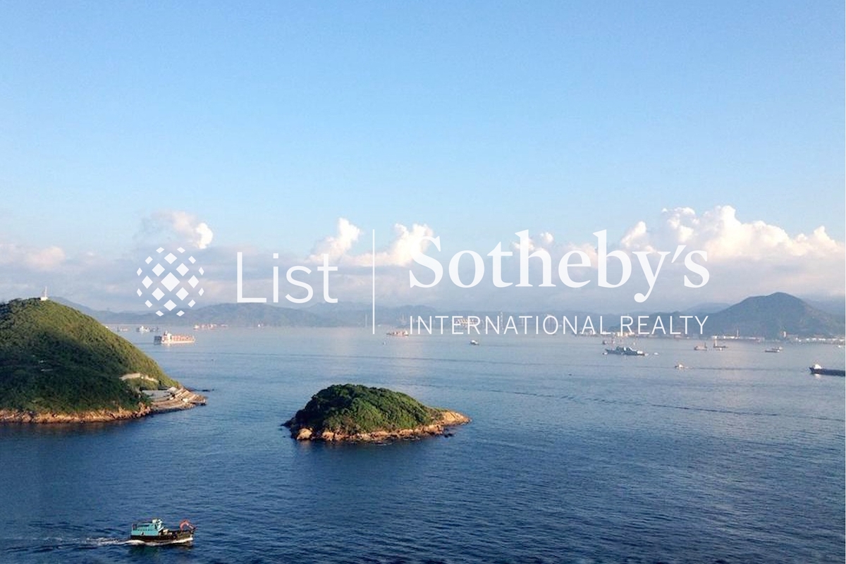 Regent Height 麗景大廈 | View from Living and Dining Room