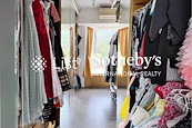 Regent Height 麗景大廈 | Walk-in Closet in Master Bedroom 