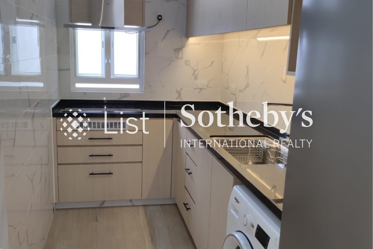 Regent Height 丽景大厦 | Kitchen