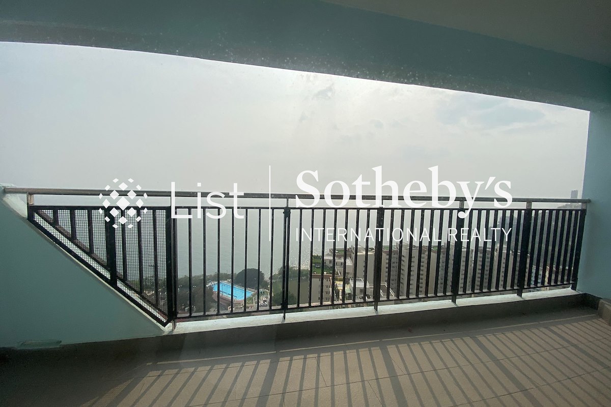 Rodrigues Court 罗理基阁 | Balcony off Living and Dining Room