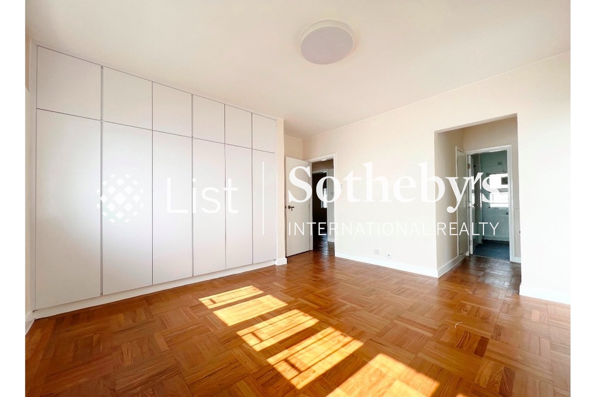 Rodrigues Court 羅理基閣 | Master Bedroom