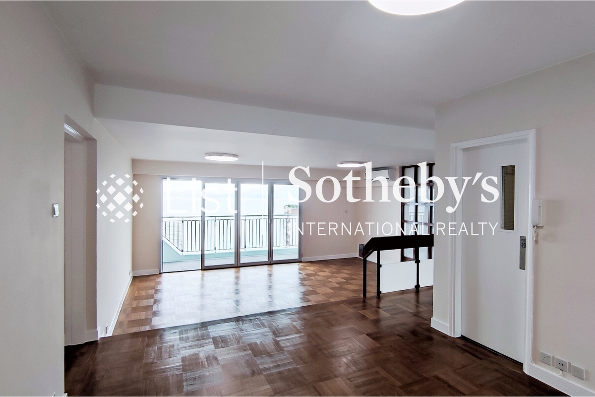 Rodrigues Court 羅理基閣 | Living and Dining Room