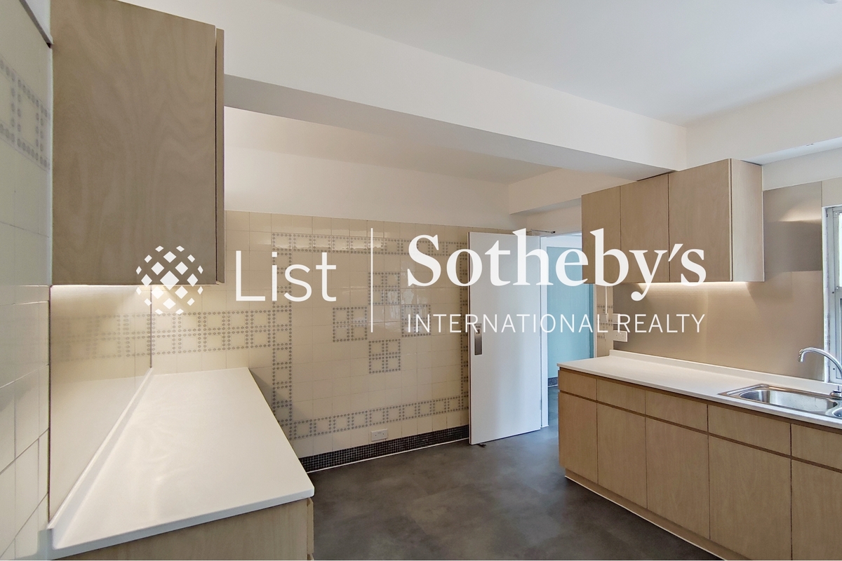 Rodrigues Court 羅理基閣 | Kitchen