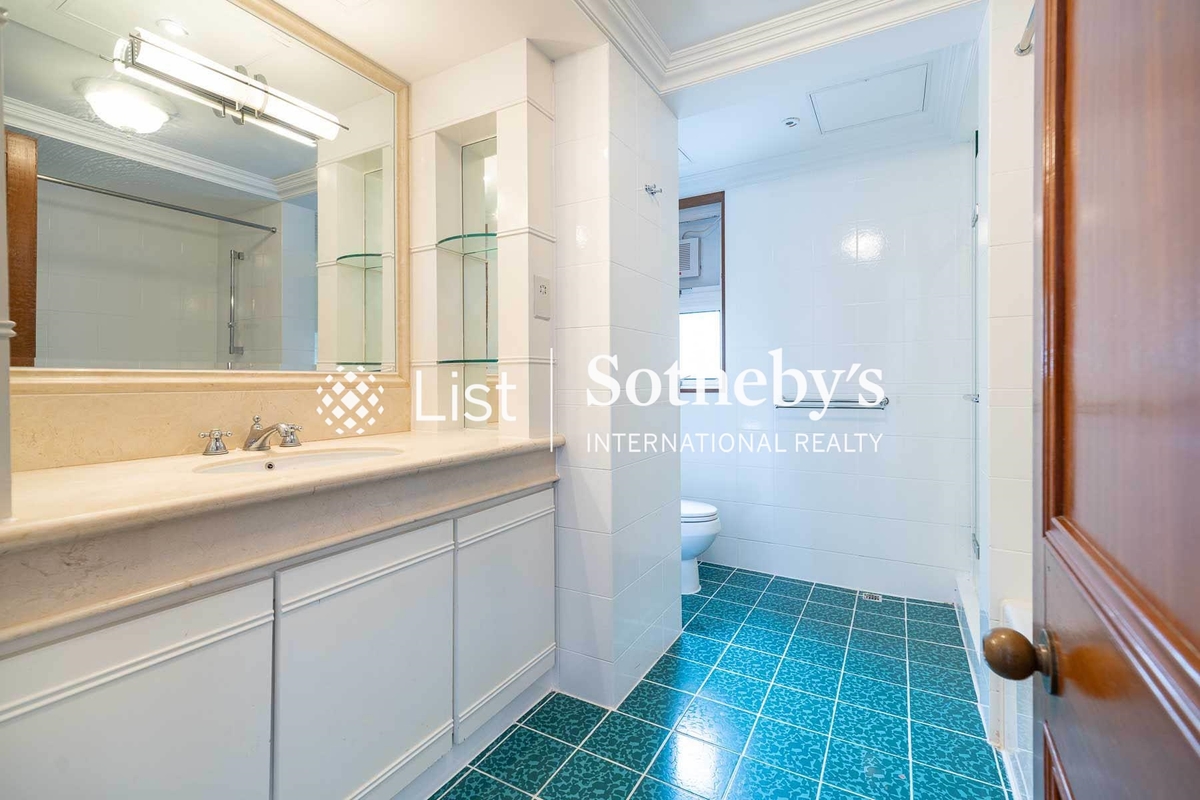 The Repulse Bay 影湾园 | Master Bathroom