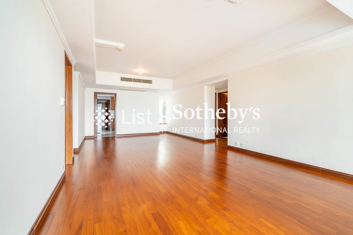 The Repulse Bay 影湾园 | Living and Dining Room
