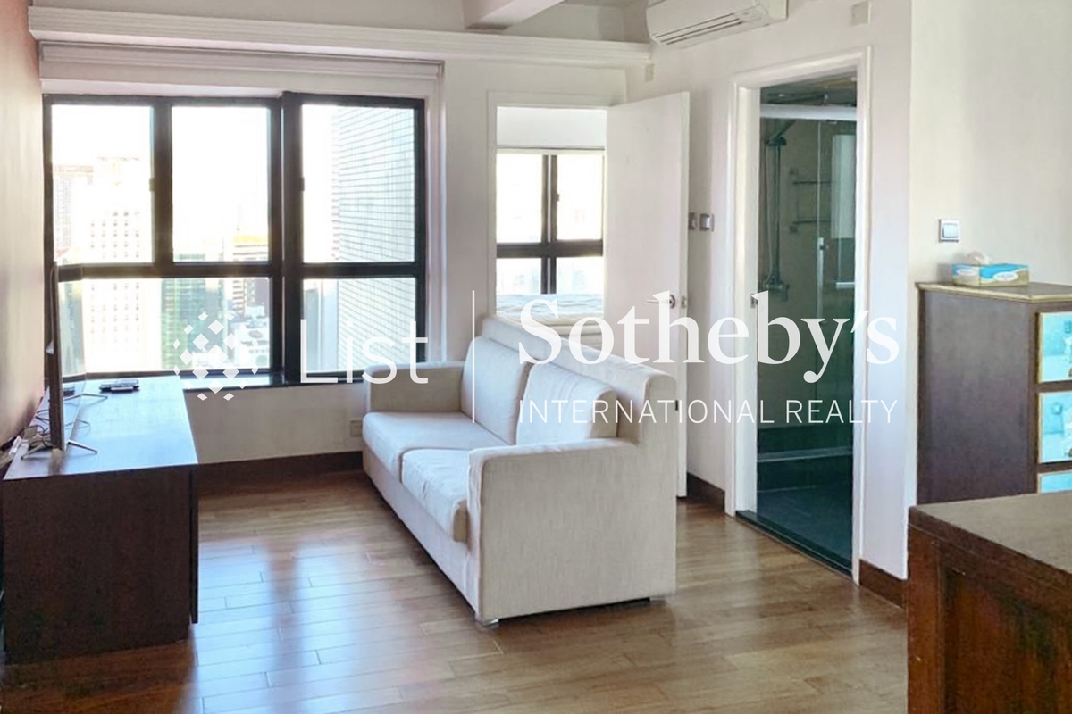 The Bellevue Place 御林豪庭 | Living and Dining Room