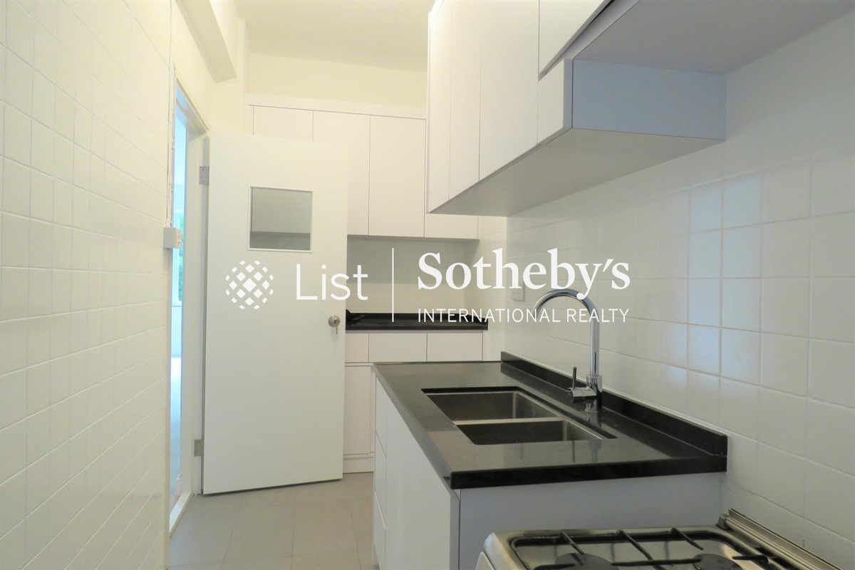 Dor Fook Mansion 多福大廈 | Kitchen