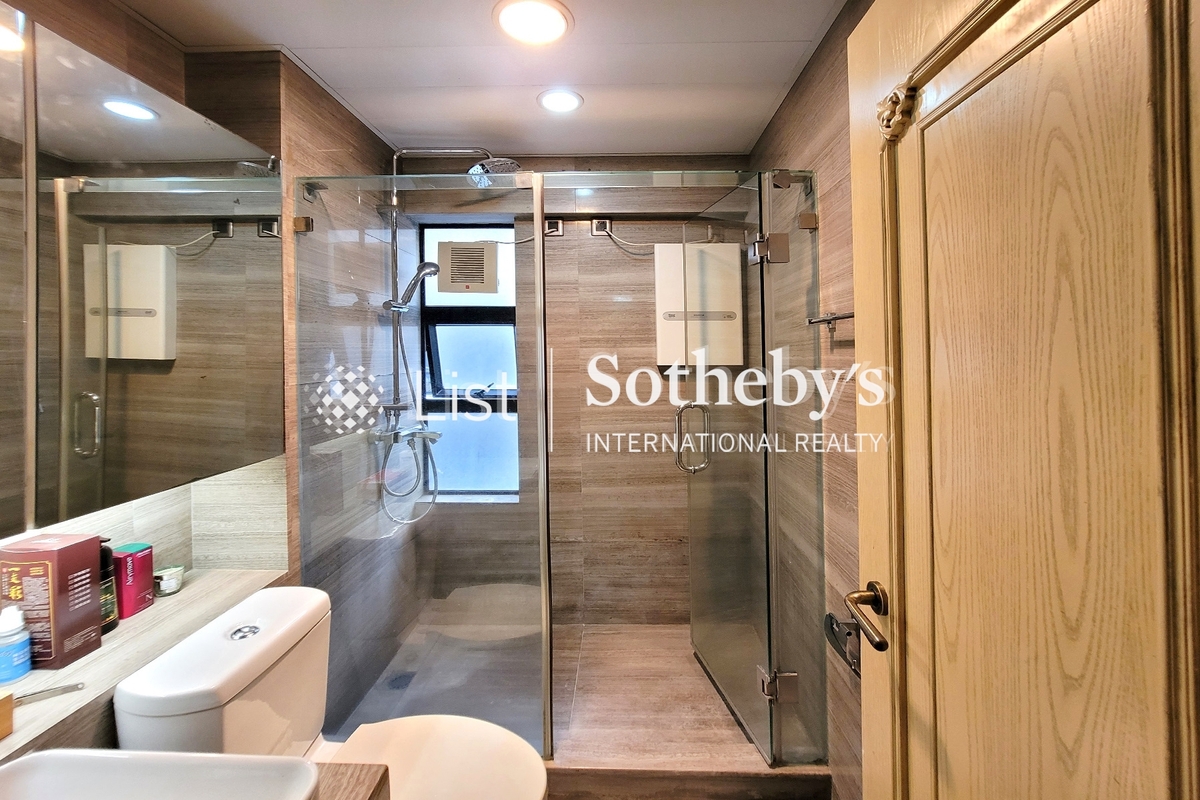 Kowloon Tong Garden 九龍塘花園 | Master Bathroom