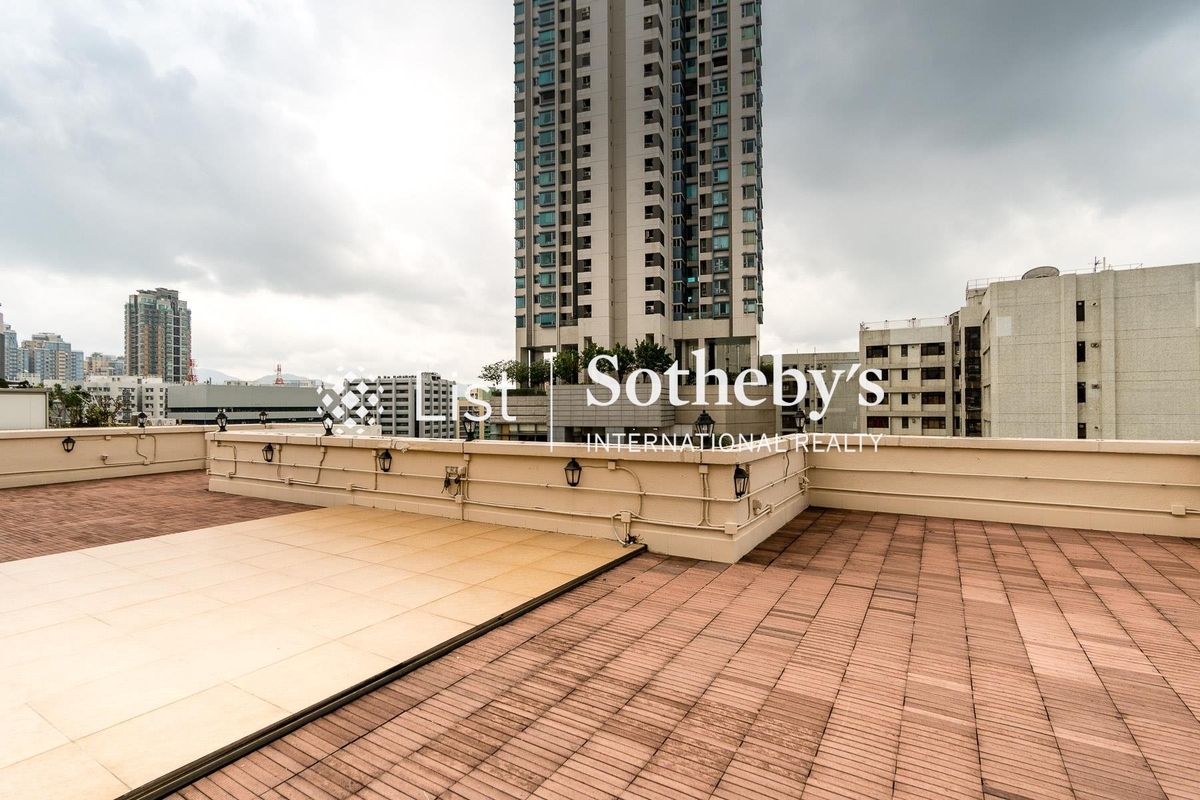 Mountain Court 文豪閣 | Private Roof Terrace