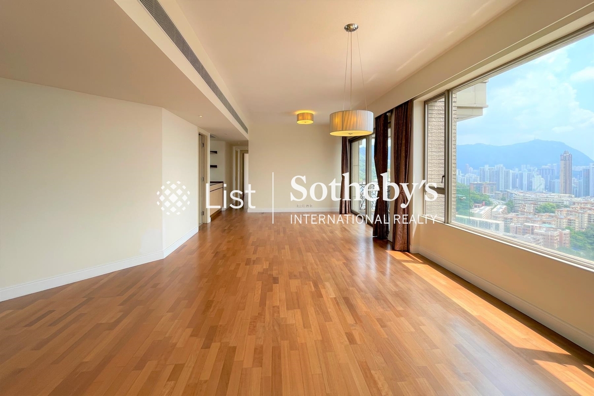 The Hamptons 鴻圖台 | Living and Dining Room