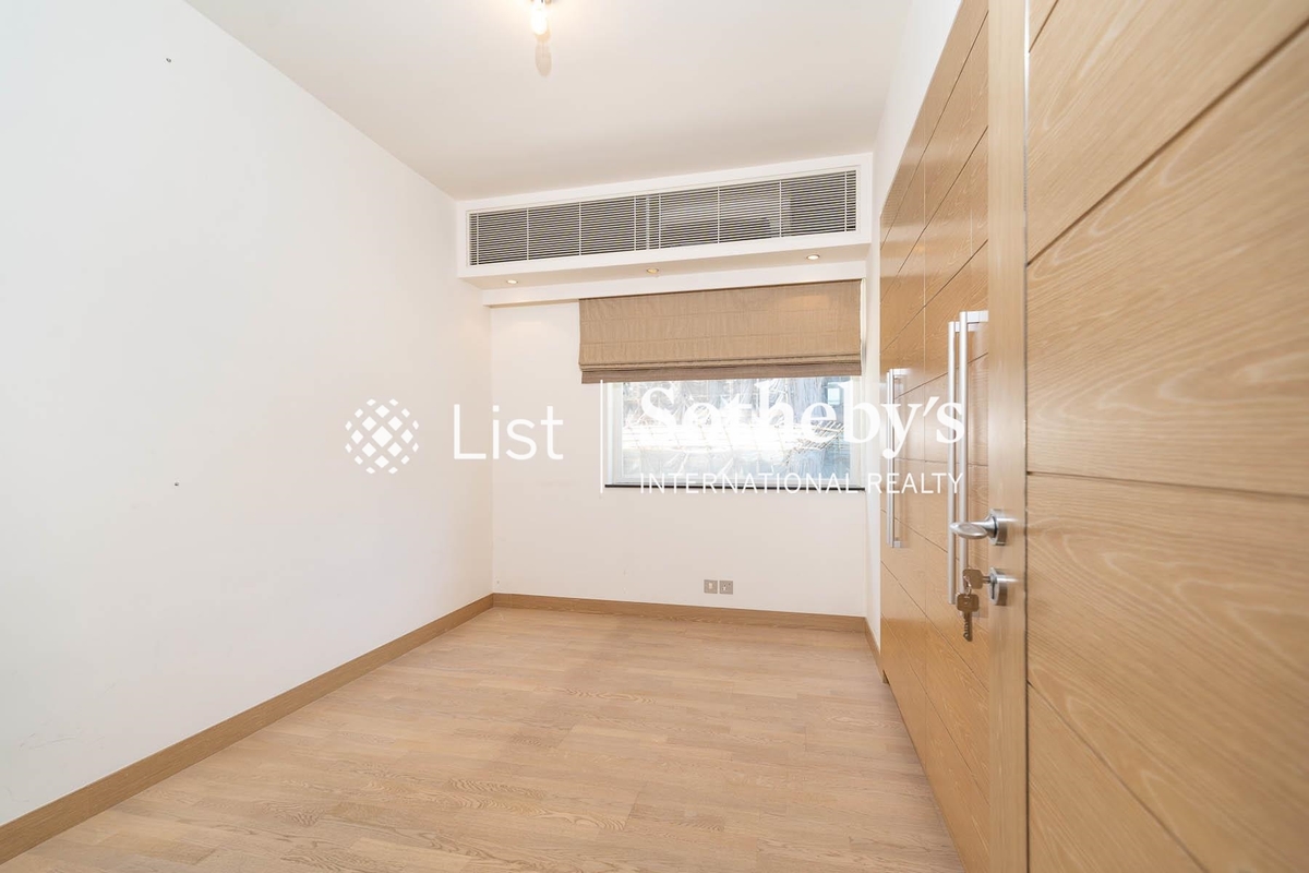 Tropicana Court 康南閣 | Third Bedroom