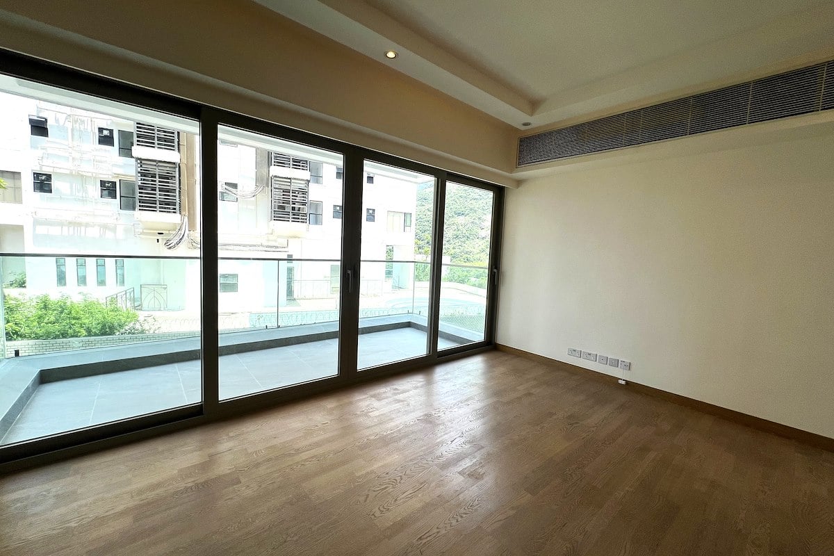 Tropicana Court 康南閣 | Living Room