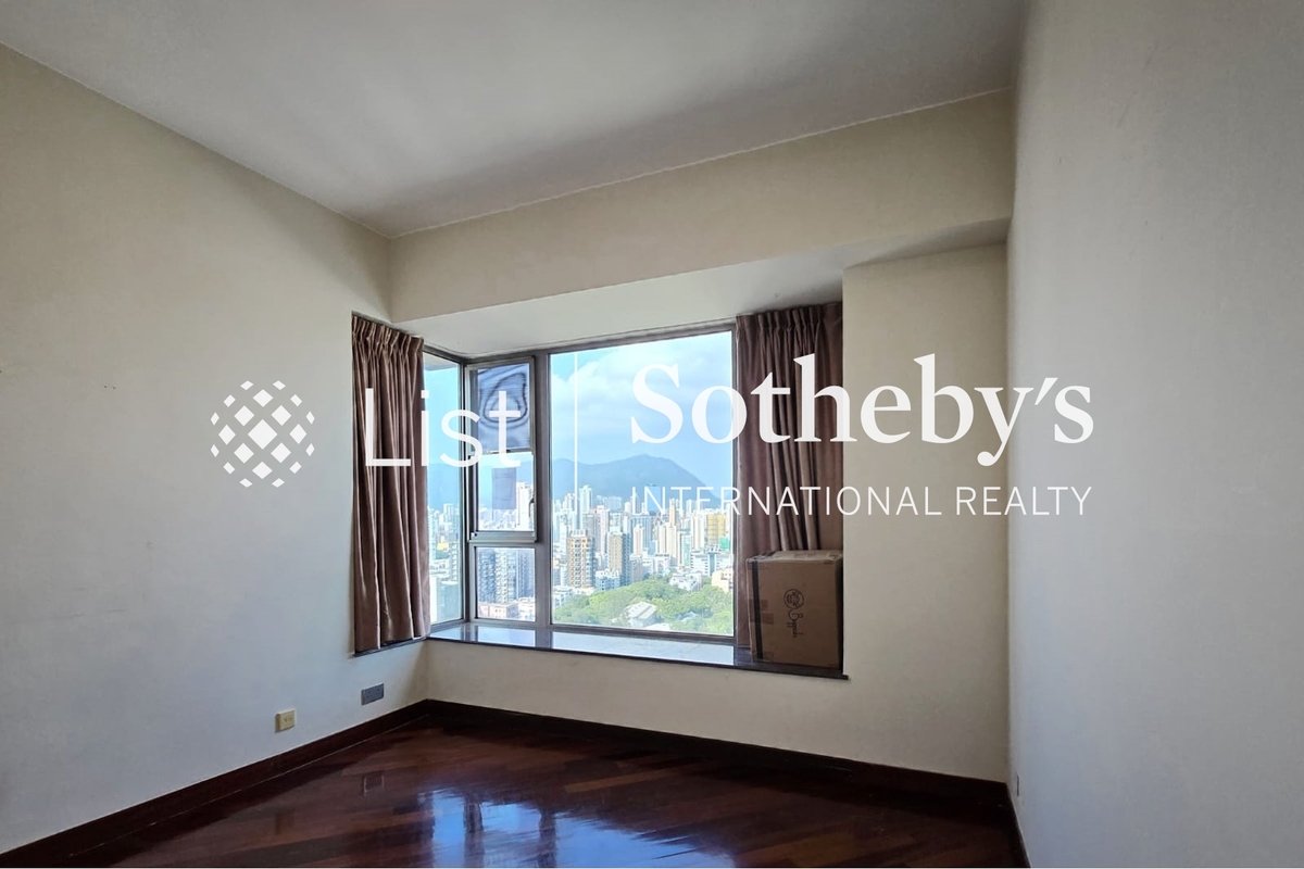 Grand Excelsior 嘉多利豪园 | Master Bedroom