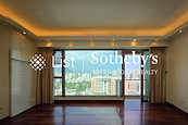 Grand Excelsior 嘉多利豪园 | Living and Dining