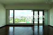 Grand Excelsior 嘉多利豪园 | Living and Dining Room