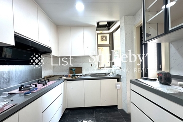 Grand Excelsior 嘉多利豪園 | 