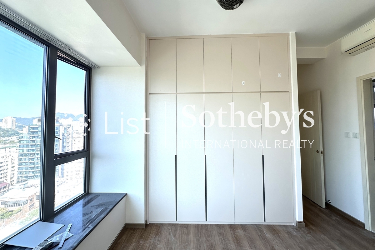 Grand Excelsior 嘉多利豪園 | Master Bedroom