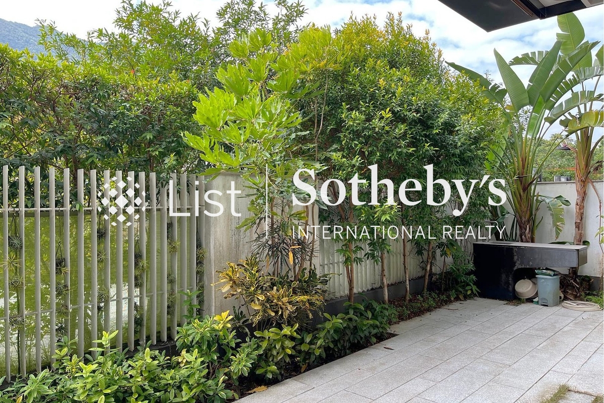 Mount Pavilia 傲瀧 | Private Terrace off Living and Dining Room