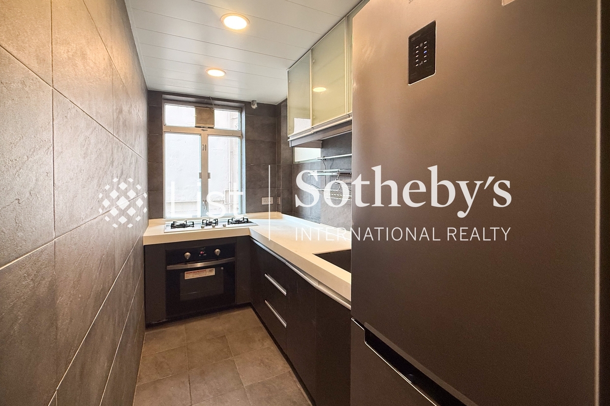 Mackenny Court 麥堅尼大廈 | Kitchen