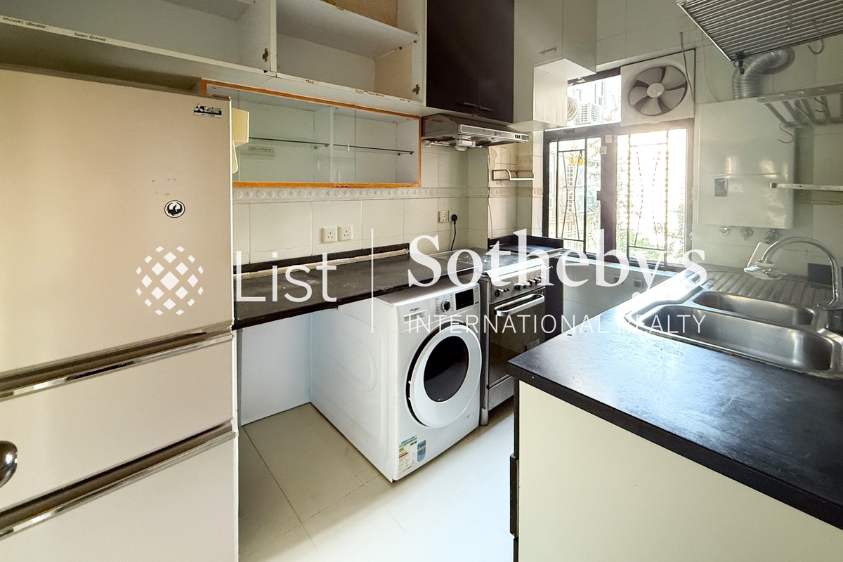 Mackenny Court 麥堅尼大廈 | Kitchen