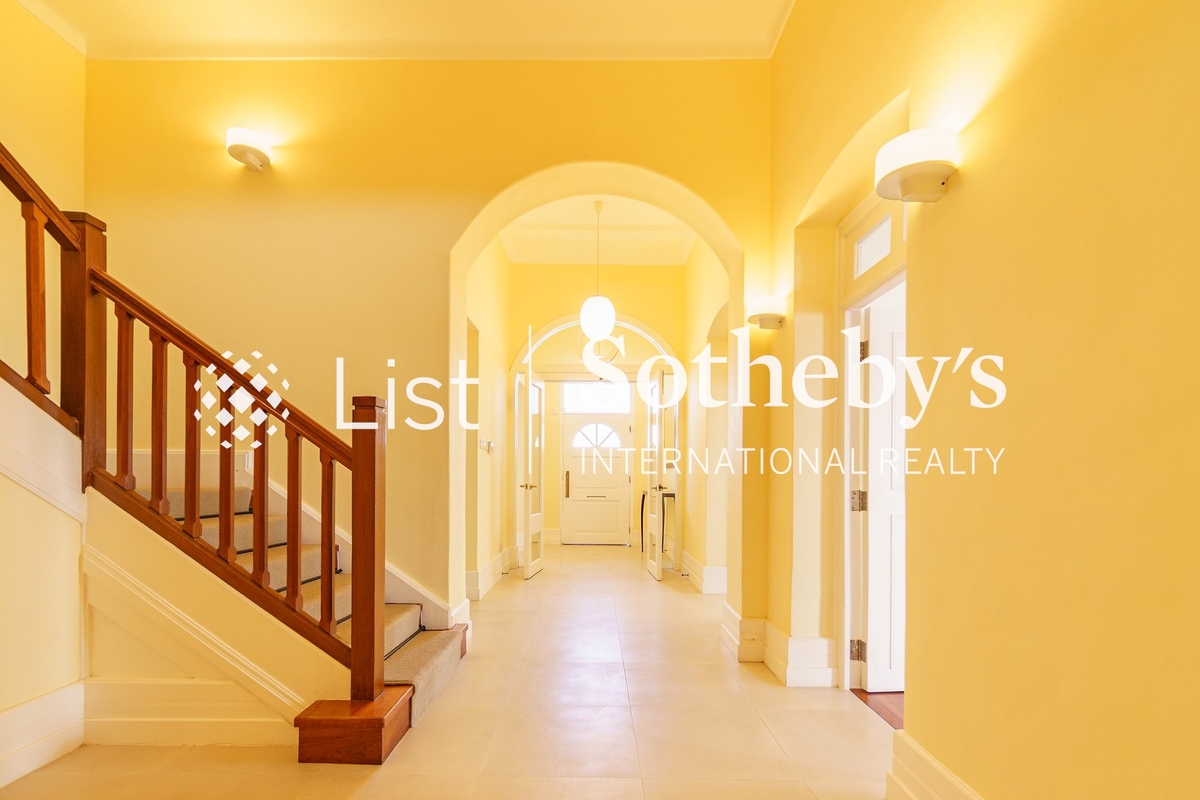 No. 26 Severn Road 施勳道26號 | Entry Hall