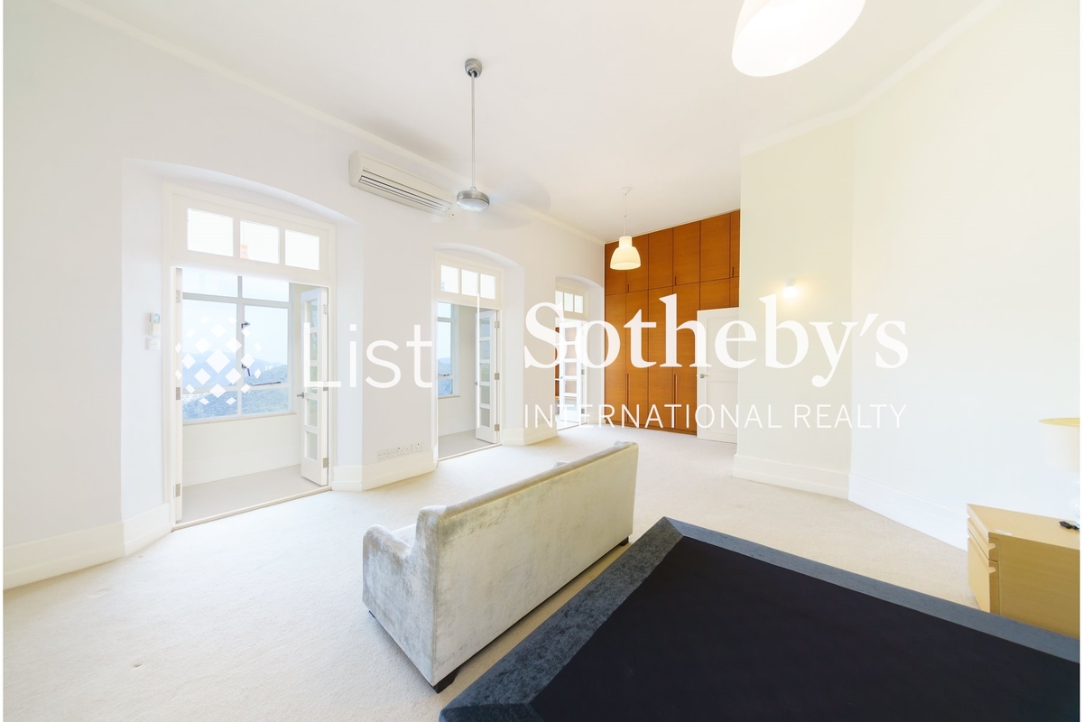 No. 26 Severn Road 施勳道26號 | Third En-suite Bedroom