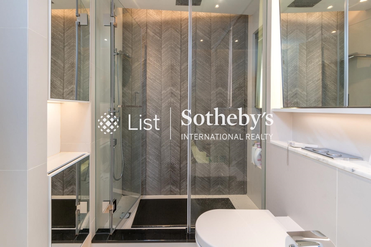 Mount Beacon 畢架山峰 | Guest Bathroom