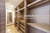 7 South Bay Close 南灣坊7號 | Walk-in Closet in Master Bedroom