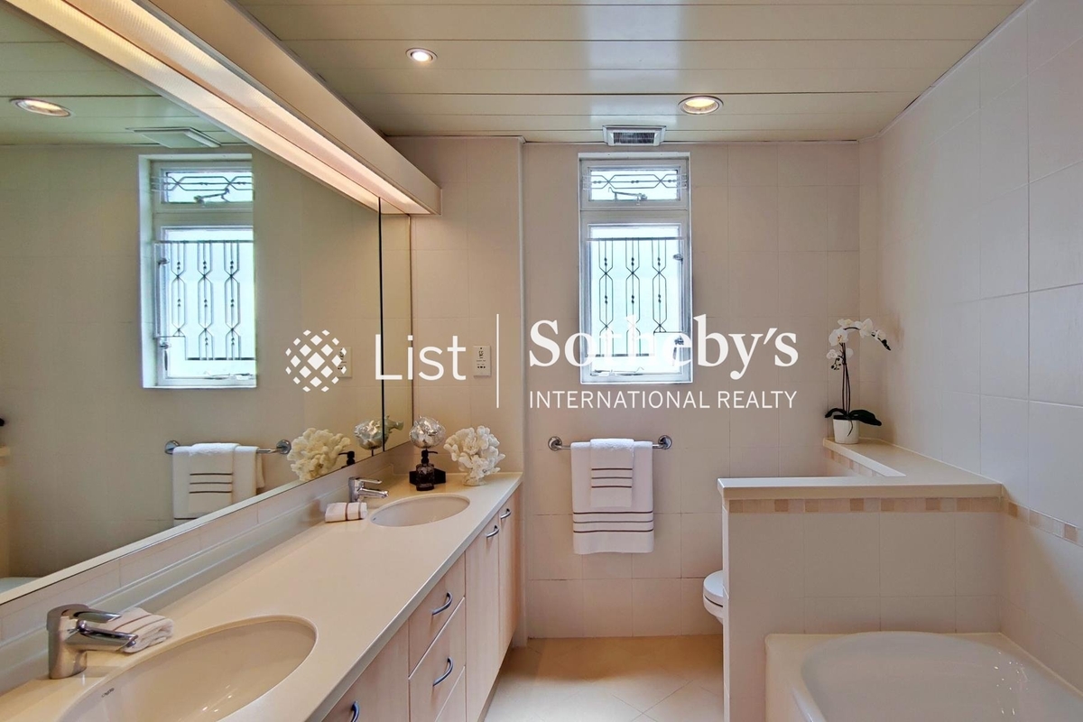 Ridgeway Ridgeway | Master Bathroom