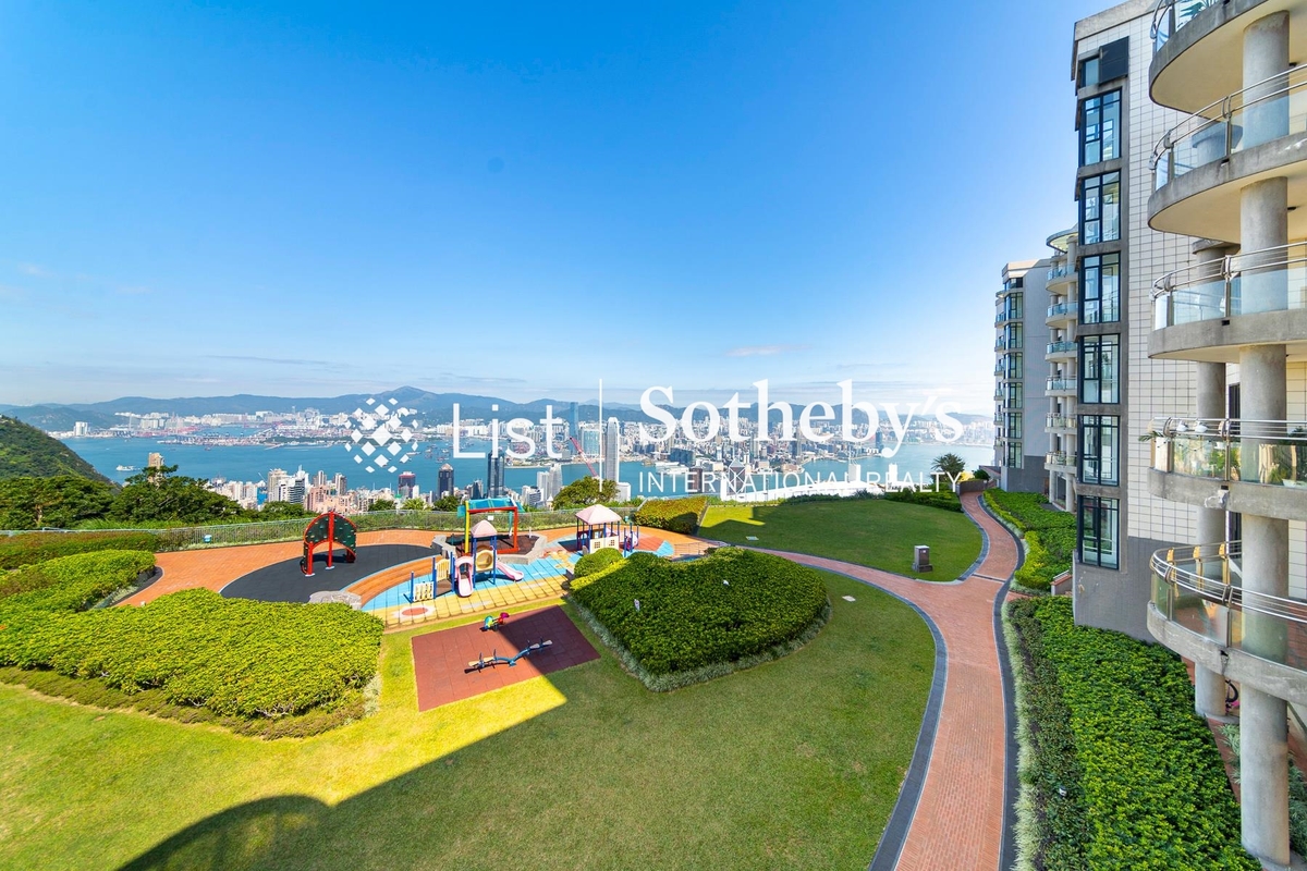 Cloudlands 雲嶺山莊 | View from Living and Dining Room