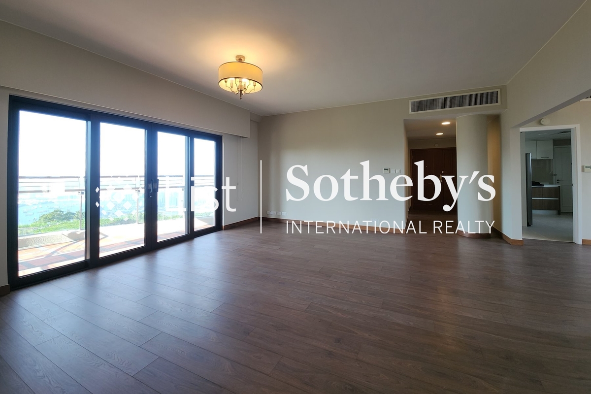 Cloudlands 云岭山庄 | Living and Dining Room