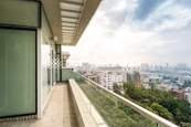 One Beacon Hill 畢架山一號 | Balcony off Master Bedroom