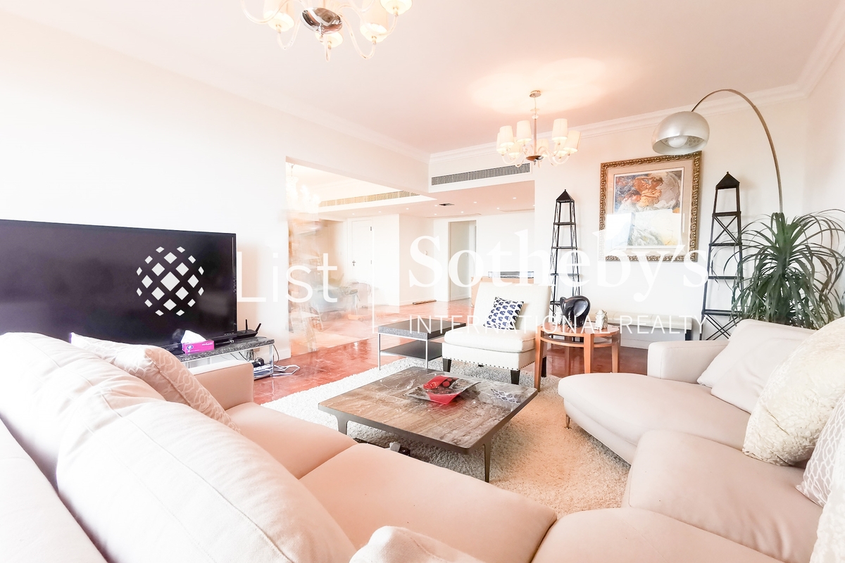 Hong Kong Parkview 陽明山莊 | Living and Dining Room