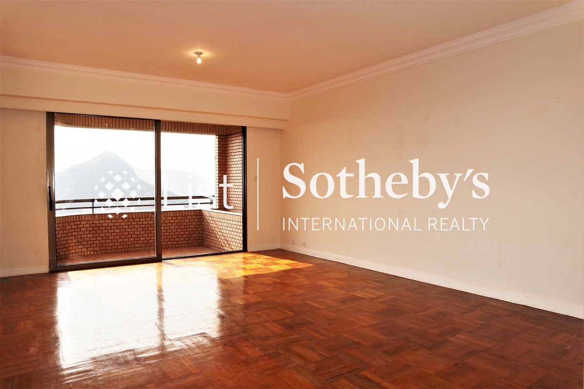 Hong Kong Parkview 陽明山莊 | Living and Dining Room