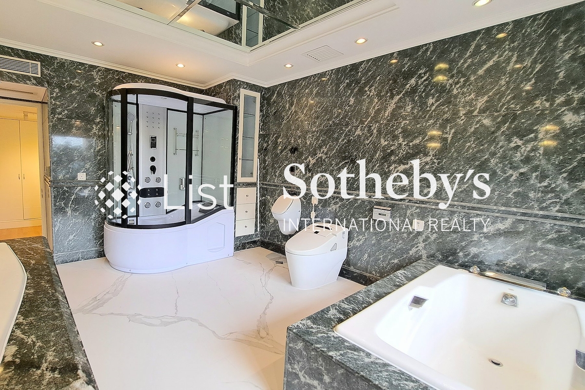 Hong Kong Parkview 陽明山莊 | Master Bathroom