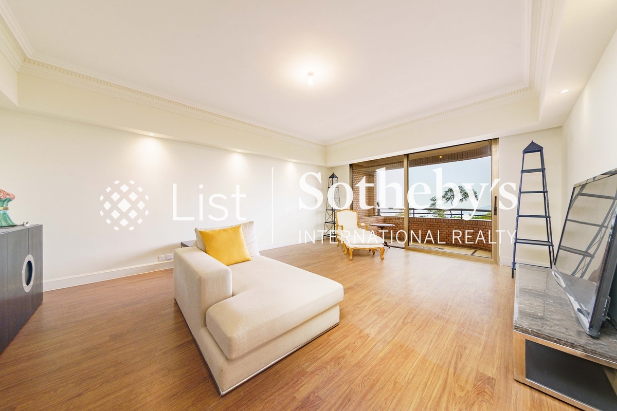 Hong Kong Parkview 陽明山莊 | Living and Dining Room