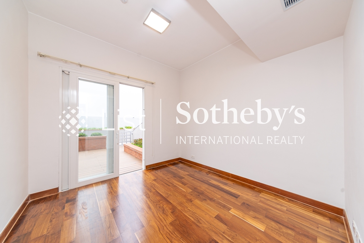 Highlands 高雲山莊 | Fourth Bedroom