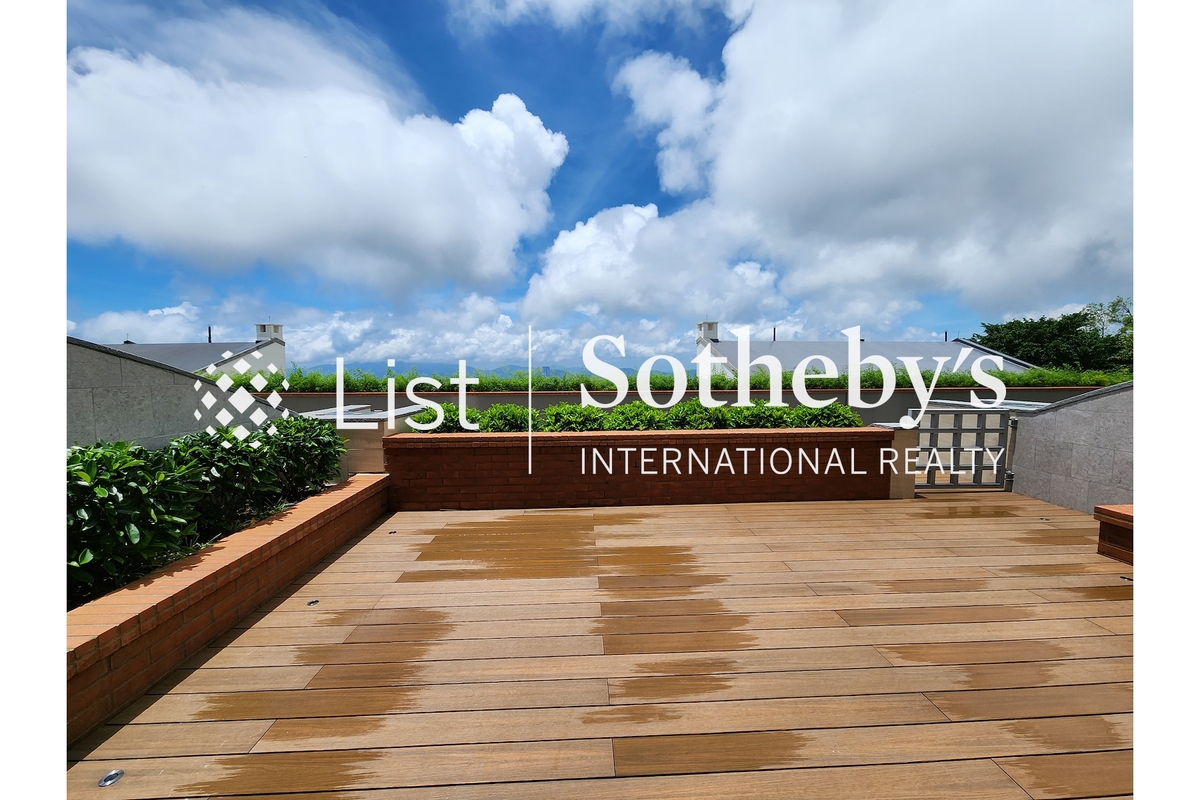 Highlands 高雲山莊 | Garden off Dining Room