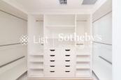 Highlands 高云山庄 | Walk-in Closet in Master Bedroom 