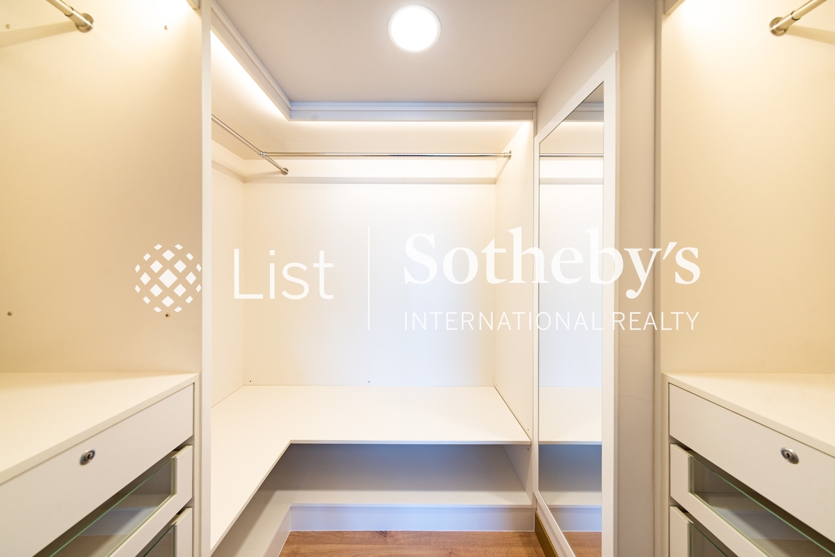 Ardshiel 種植道45號 | Walk-in Closet in Master Bedroom 