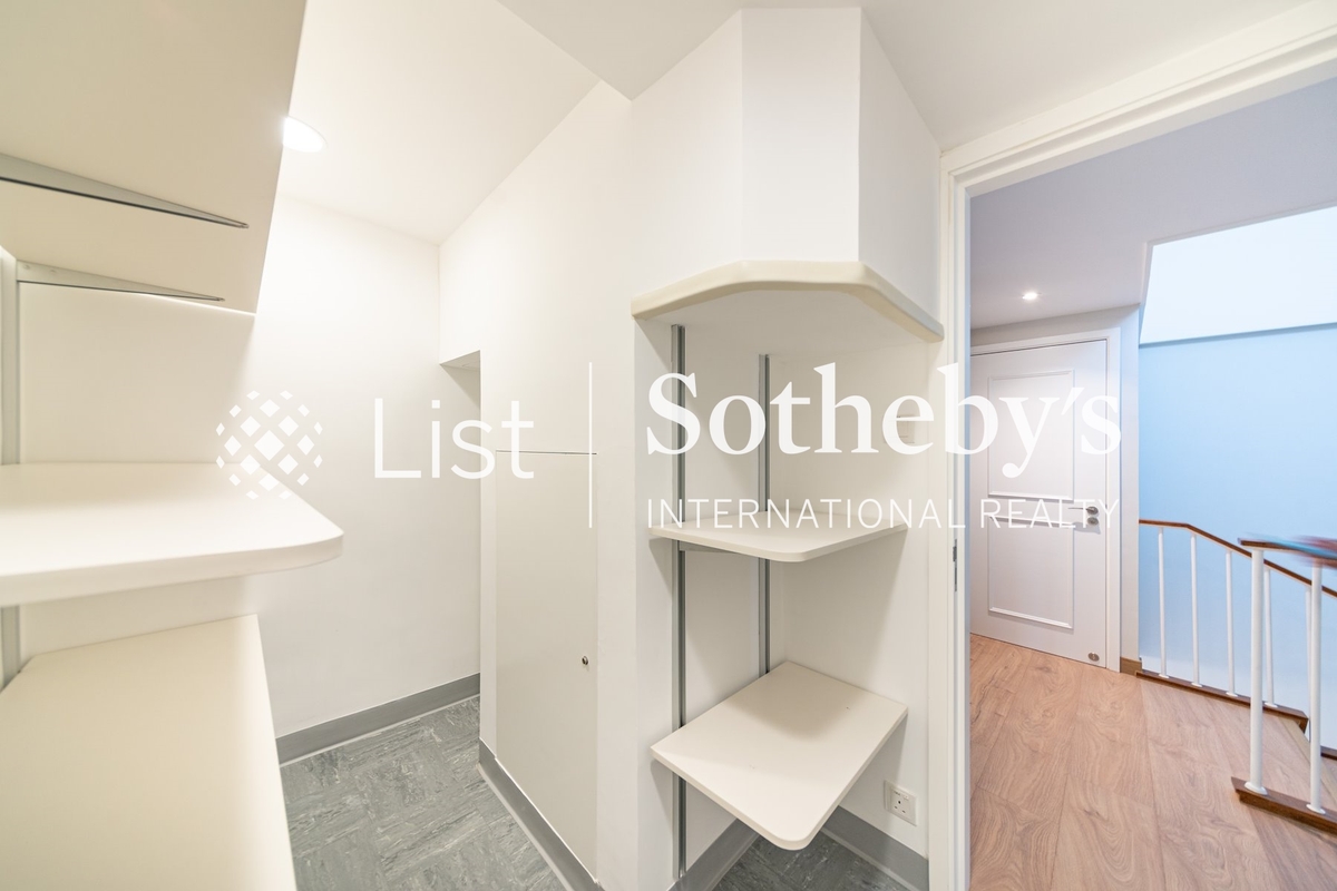 Mayfield Mayfield | Storage 