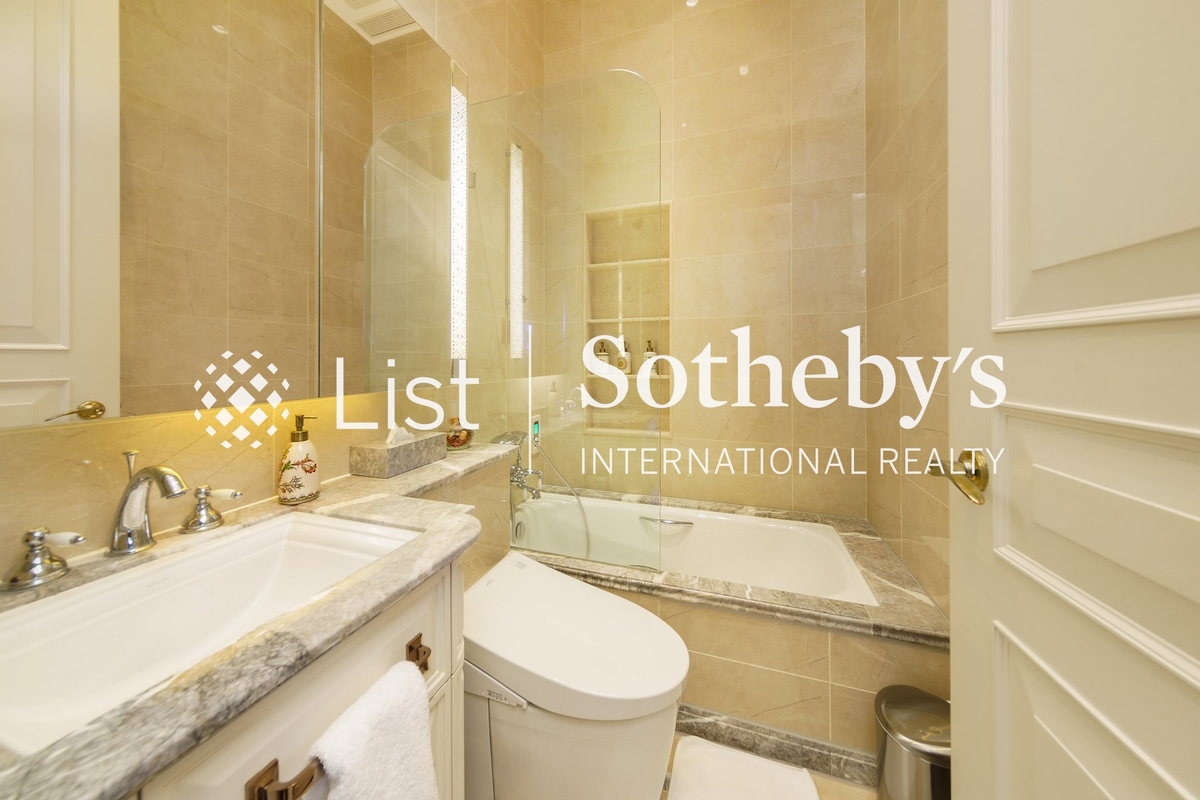 Botanica Bay Botanica Bay | Fifth En-suite Bathroom