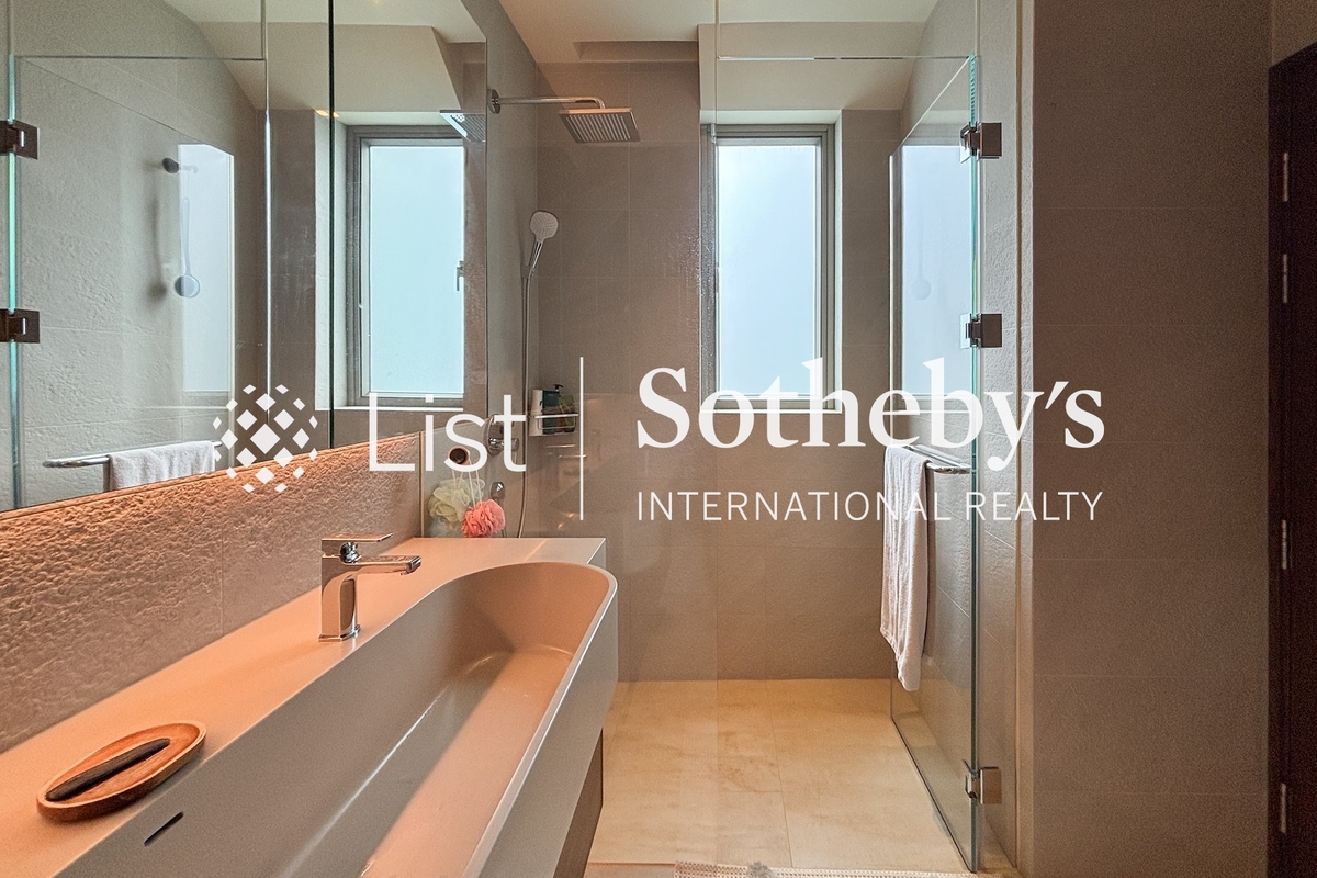 Lexington Hill Lexington Hill | Master Bathroom