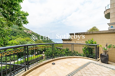 Royal Bay 御濤灣 | Private Terrace off Living and Dining Room