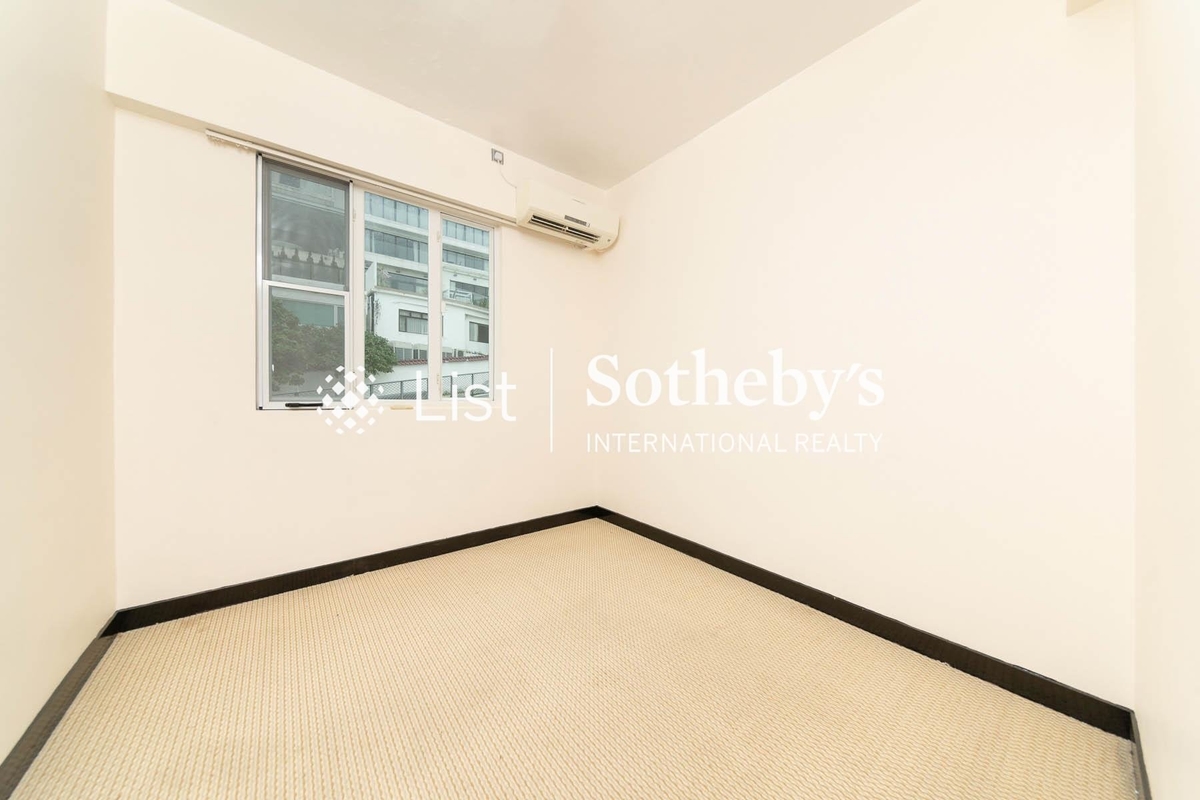 Pik Sha Garden 碧沙花園 | Third Bedroom