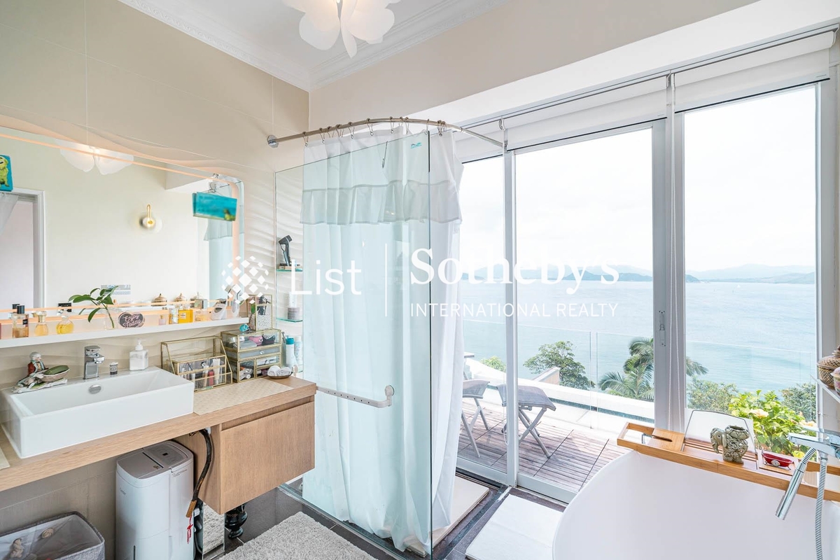 Pik Sha Garden 碧沙花園 | Master Bathroom