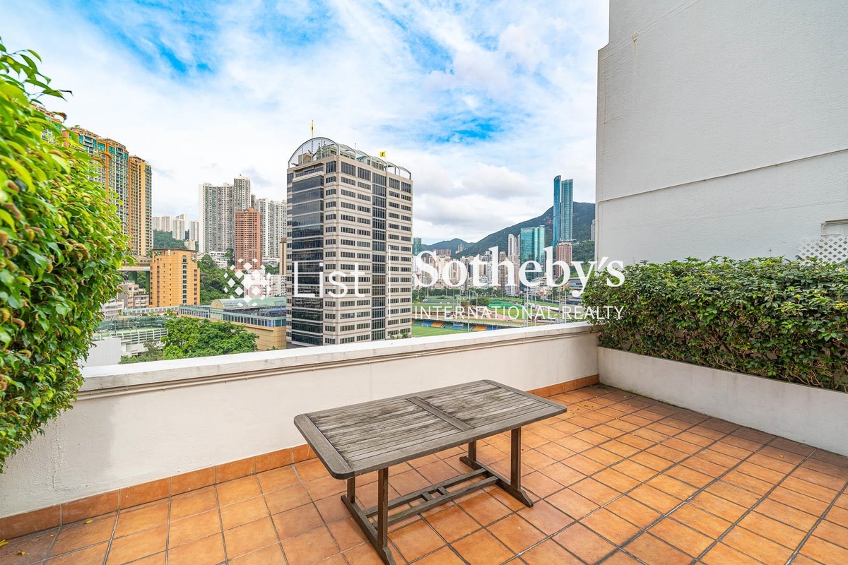 No. 76 Morrison Hill Road 摩利臣山道76號 | Private Roof Terrace