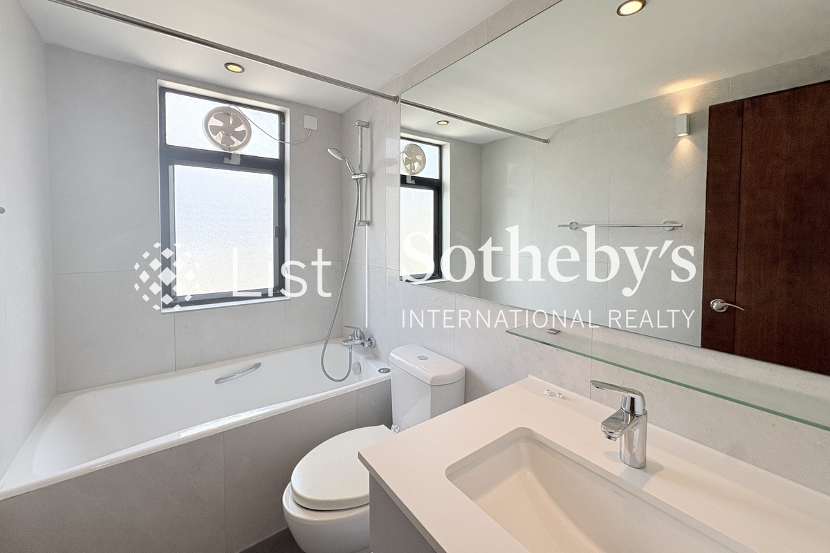 No. 5 Headland Road 赫蘭道5號 | Second Bathroom