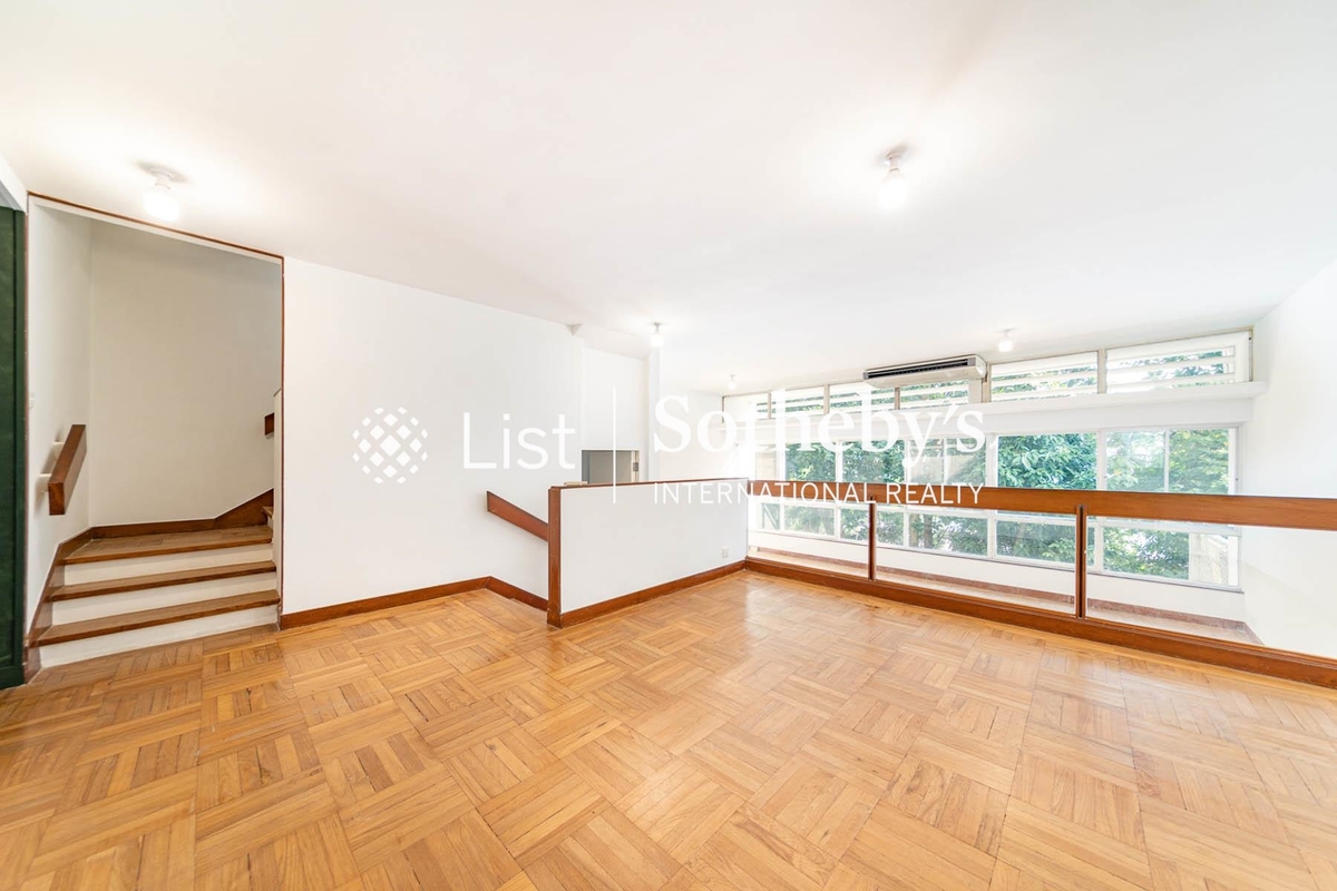 Mount Davis Village 摩星嶺村 | Dining Room