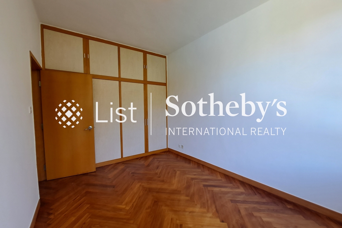 Ho's Villa 松竹苑 | Built-in Wardrobe in Third Bedroom 